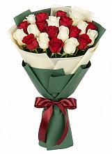Букет Микс из красных и белых роз в Спасское Нижегородская область
