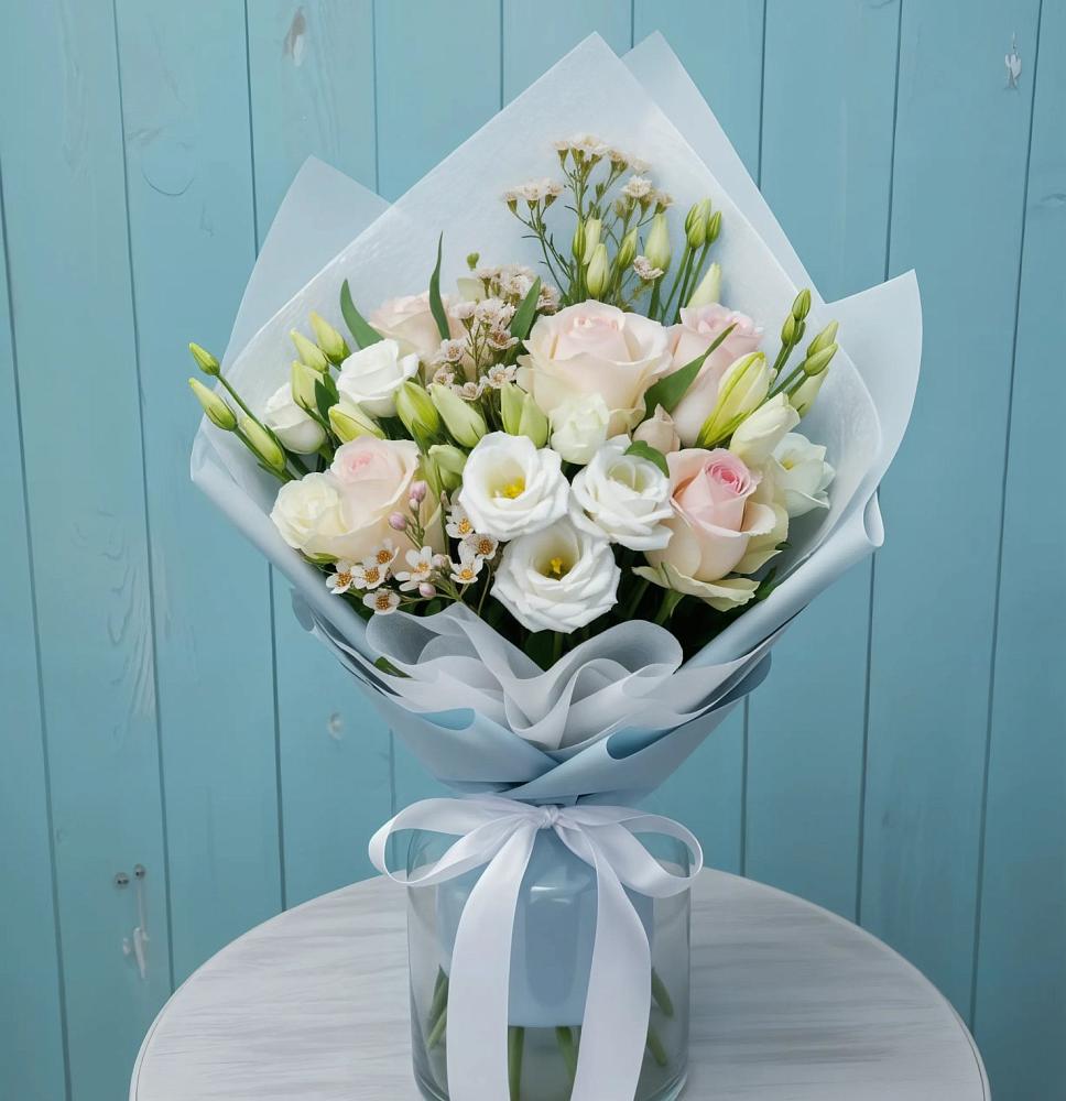 Букет цветов из: Розы и Лизиантусы в Спасское Нижегородская область