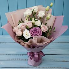 Букет цветов из:  Розы и Лизиантусы в Спасское Нижегородская область