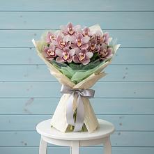 Букет цветов из:  Орхидеи и Розы в Спасское Нижегородская область