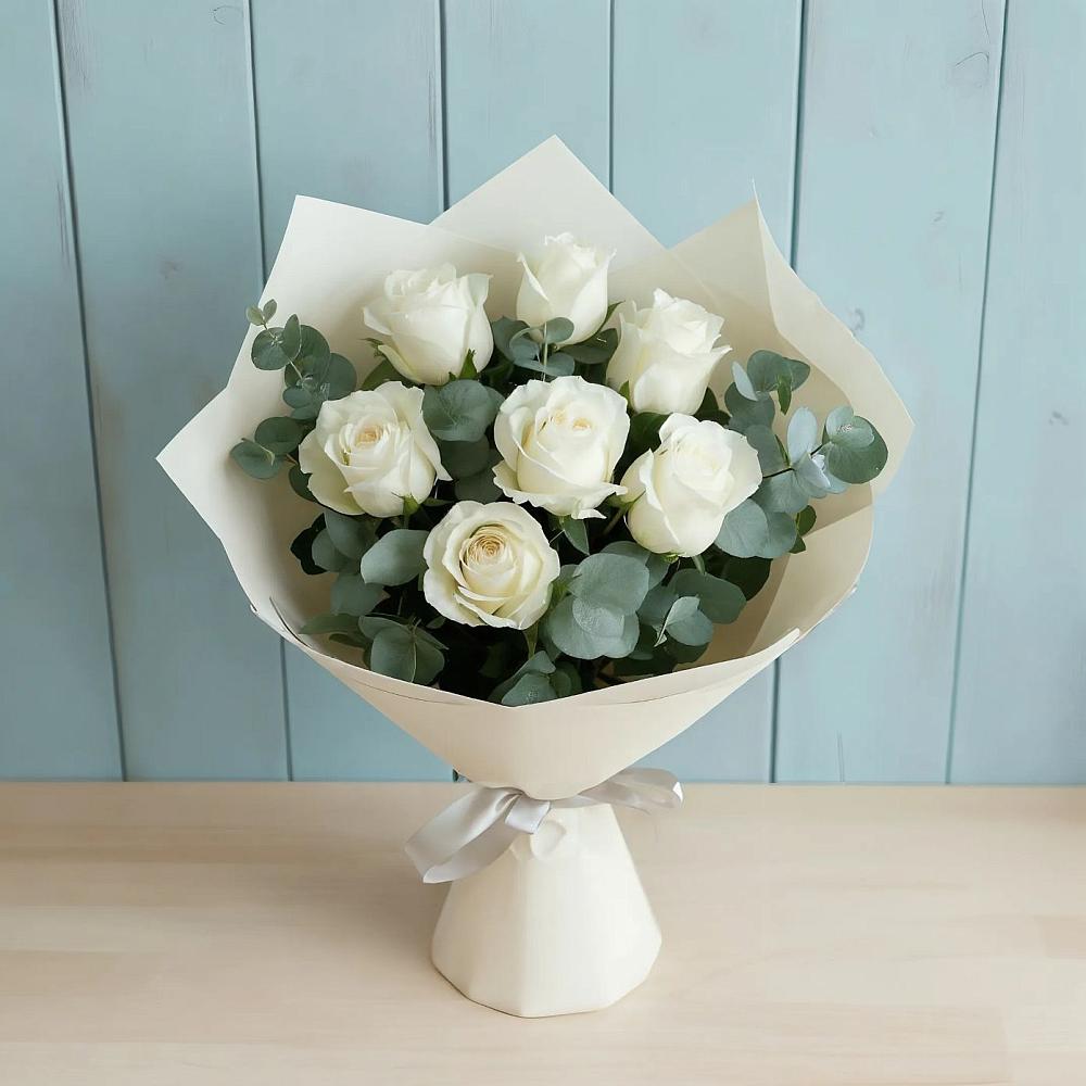 Букет Белые розы в Эвкалипте в Спасское Нижегородская область