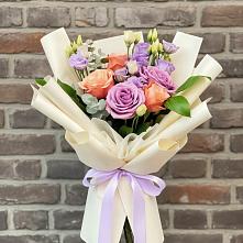 Букет цветов из:  Лизиантусы и Розы #REPLACE_PRED# Спасское Нижегородская область