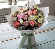 Букет цветов из:  Розы, Лизиантусы и Гвоздики #REPLACE_PRED# Спасское Нижегородская область