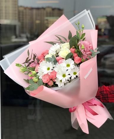 Букет цветов из: Розы, Лизиантусы и Хризантемы в Спасское Нижегородская область