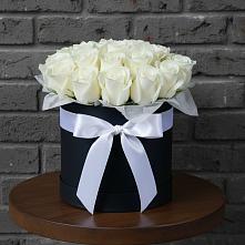 Цветочная композиция из Розы в шляпной коробке в Спасское Нижегородская область